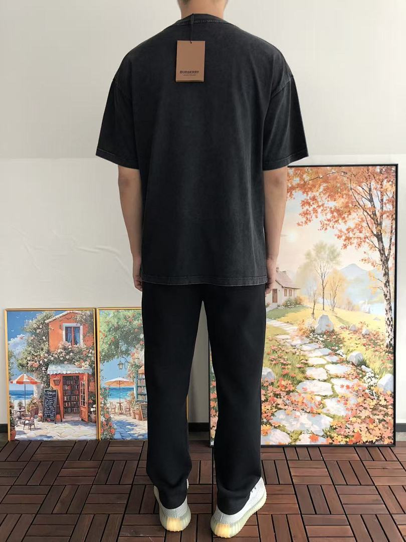 Burberry T-Shirt
