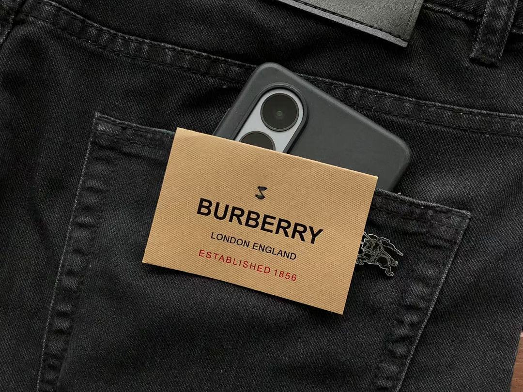 Burberry JEANS