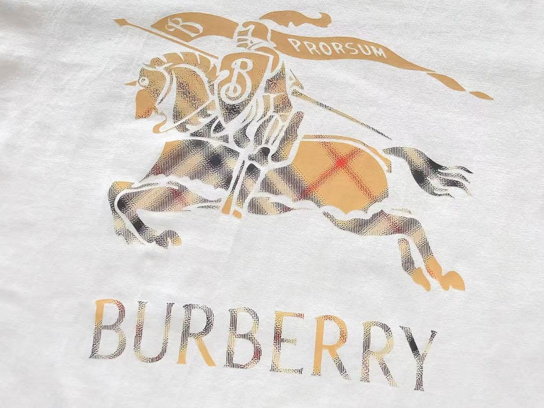 Burberry T-SHIRT