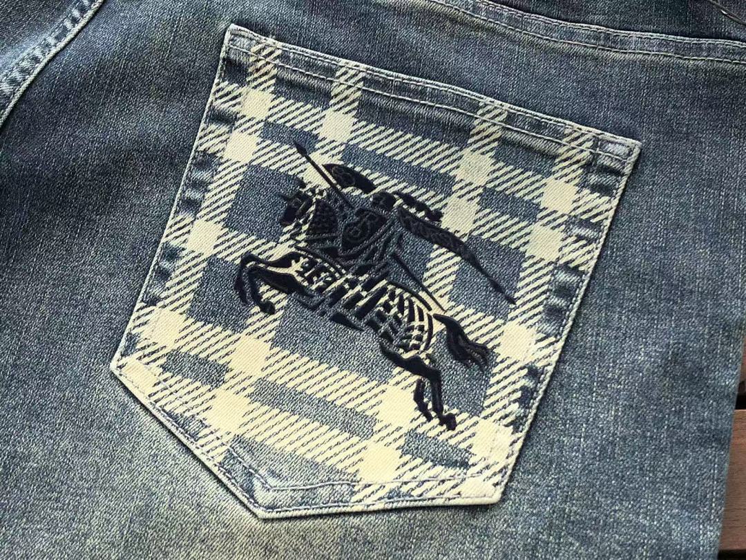 Burberry JEANS
