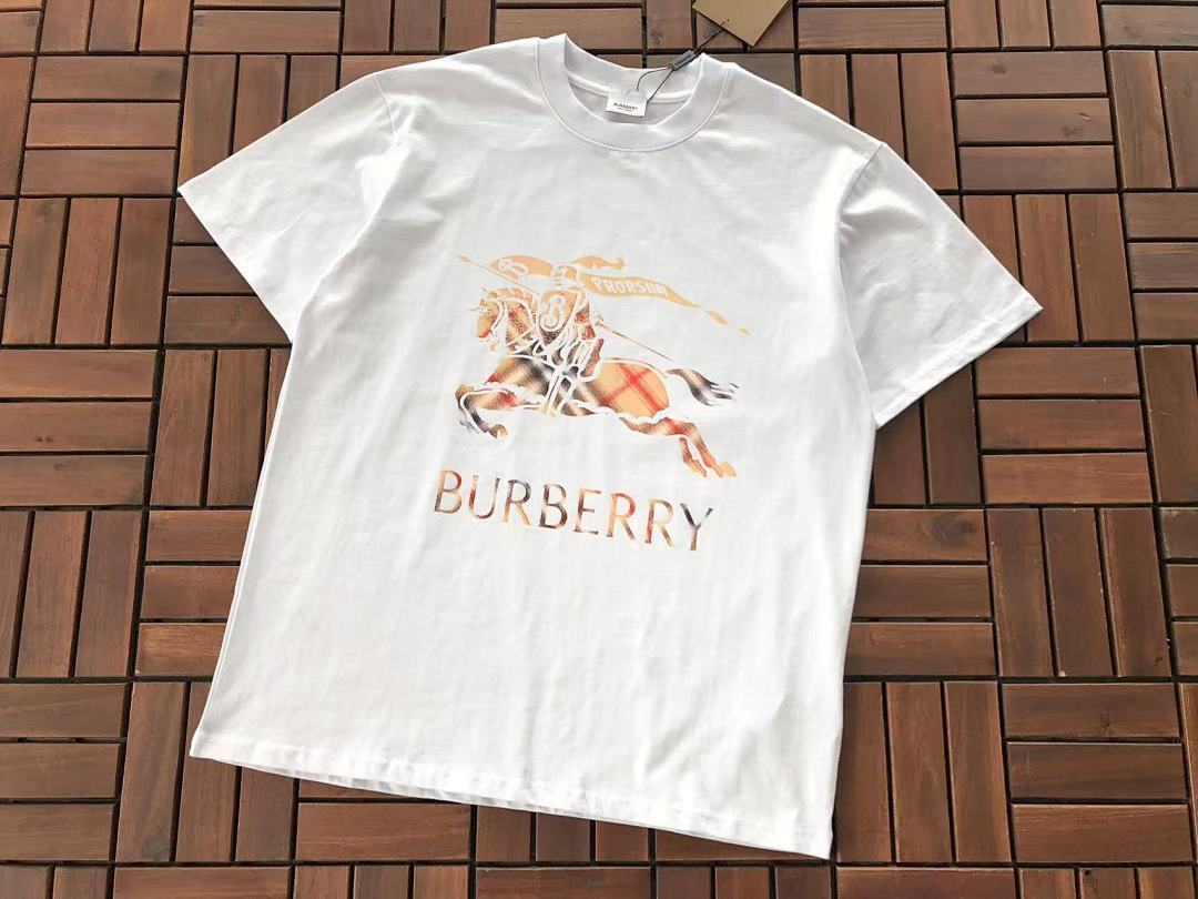 Burberry T-Shirt