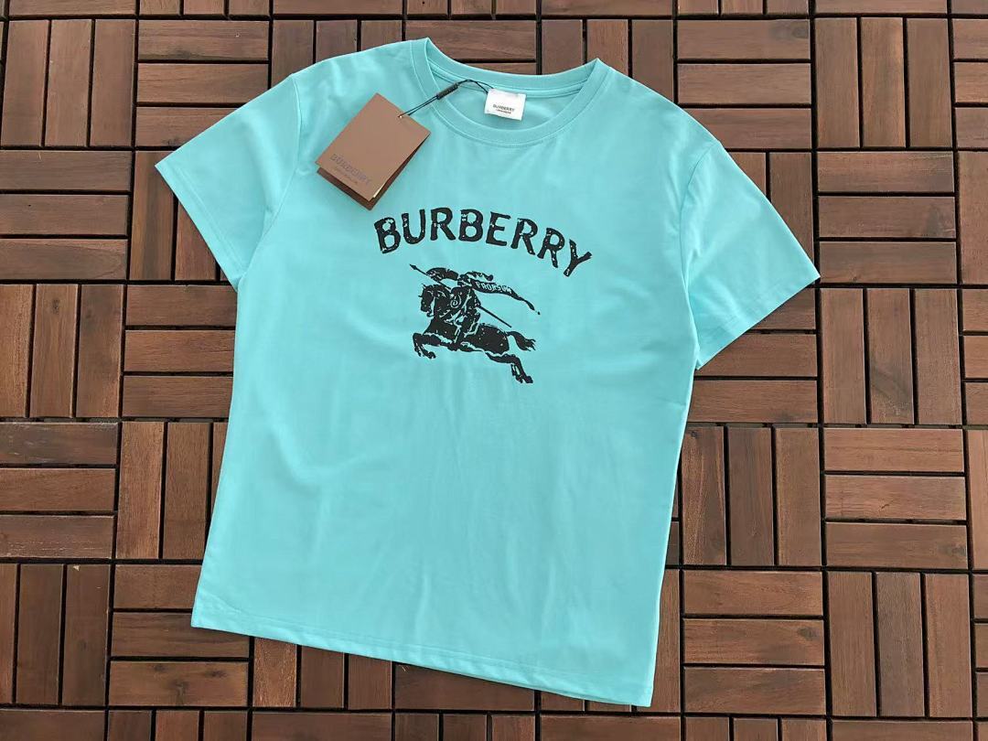 Burberry T-Shirt