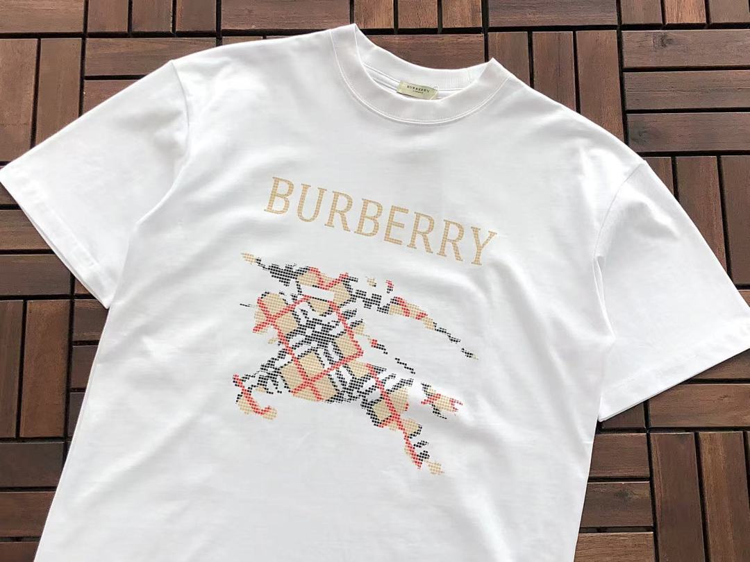 Burberry T-SHIRT
