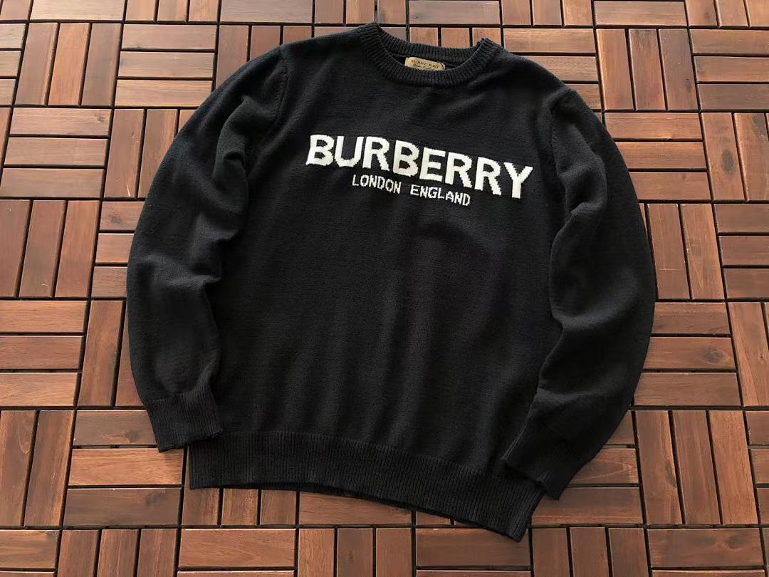 Burberry SWEATER