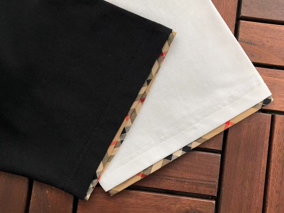 Burberry T-Shirt