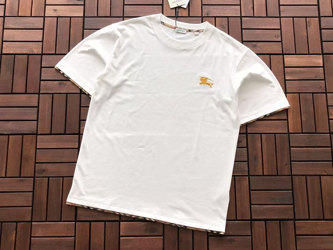 Burberry T-Shirt