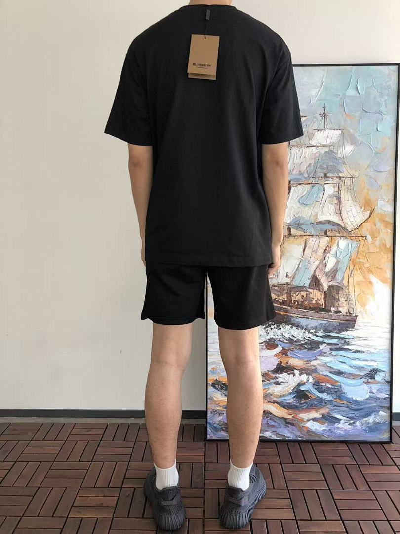 Burberry T-Shirt
