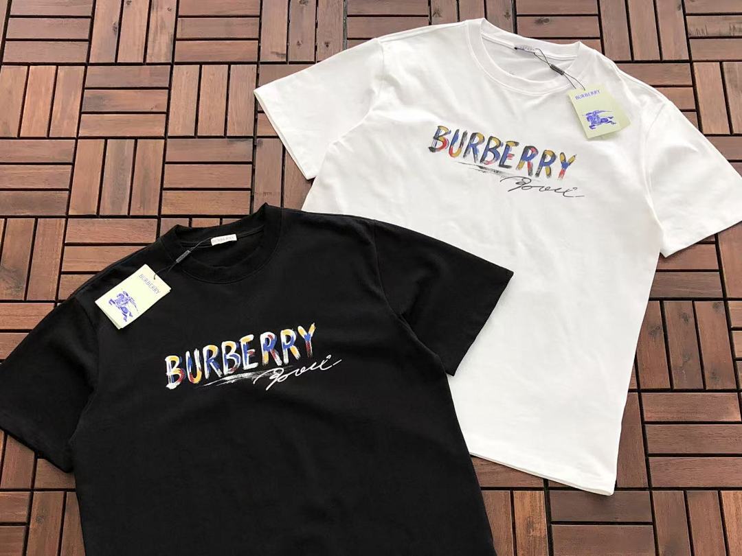 Burberry T-SHIRT