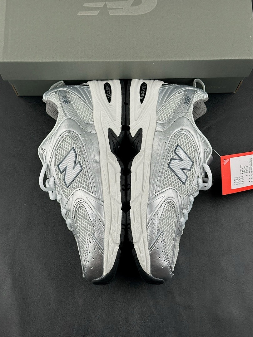 New Balance 530 Sneakers