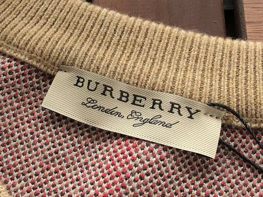 Burberry SWEATER