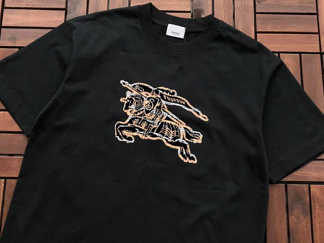 Burberry T-Shirt