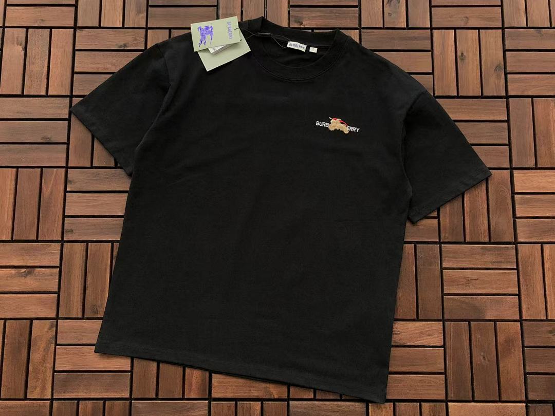 Burberry T-SHIRT