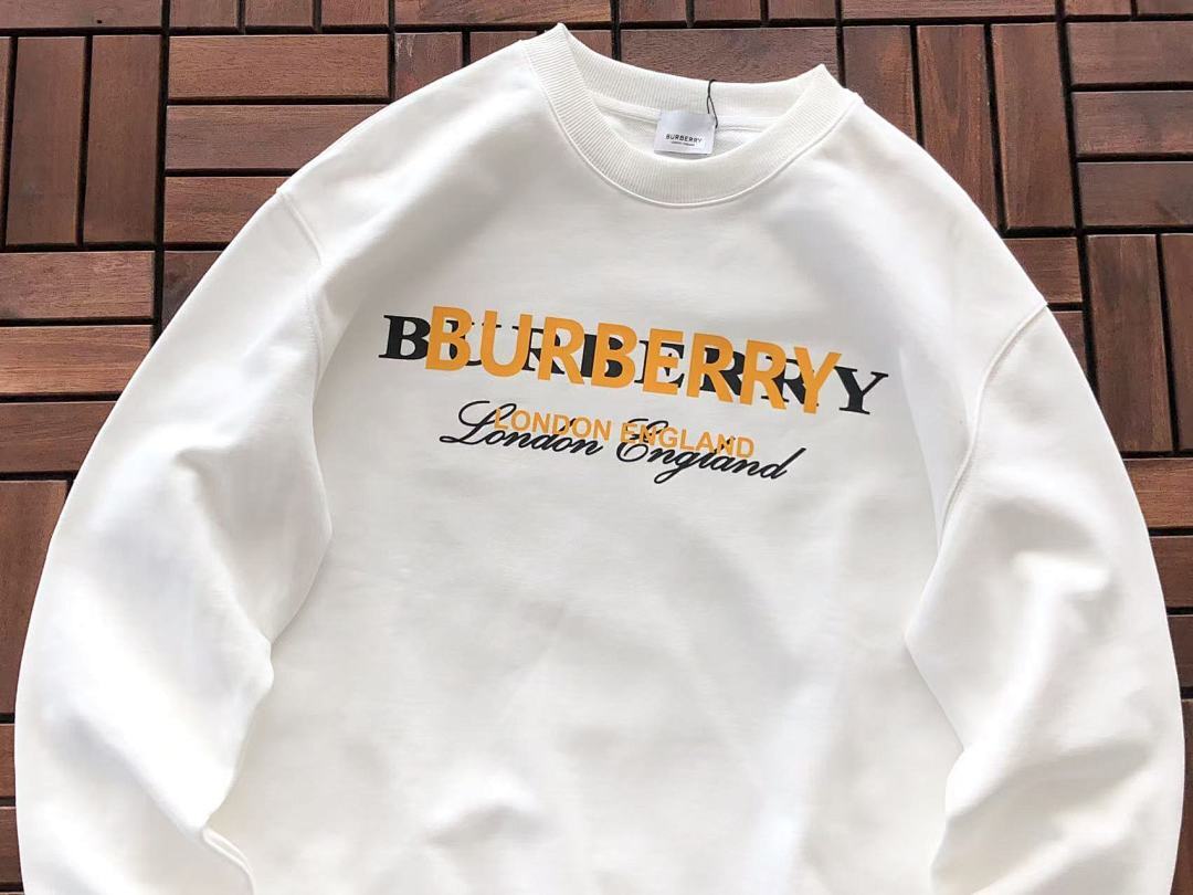 Burberry SWEATER
