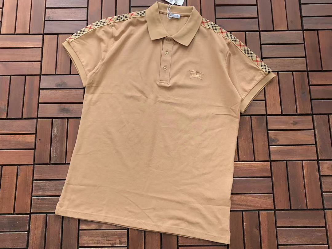 Burberry T-Shirt