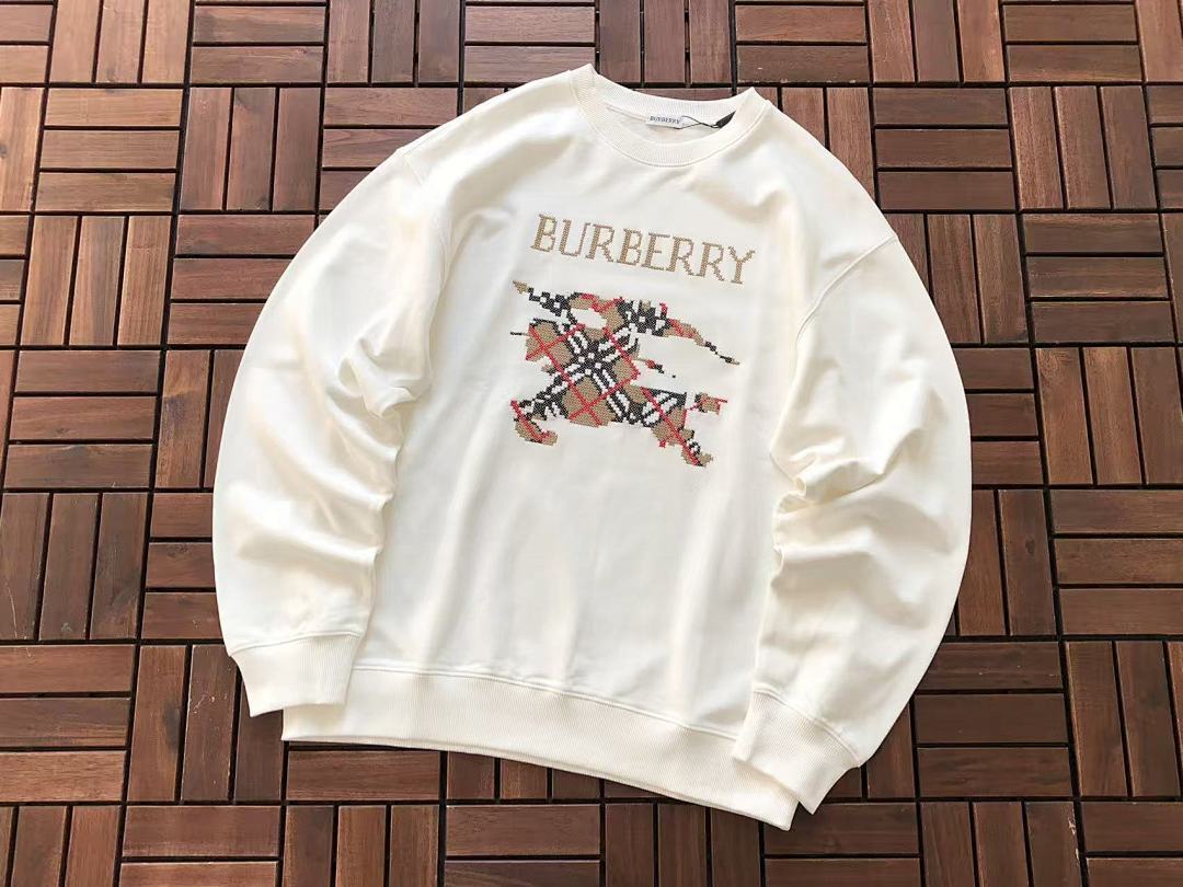 Burberry SWEATER