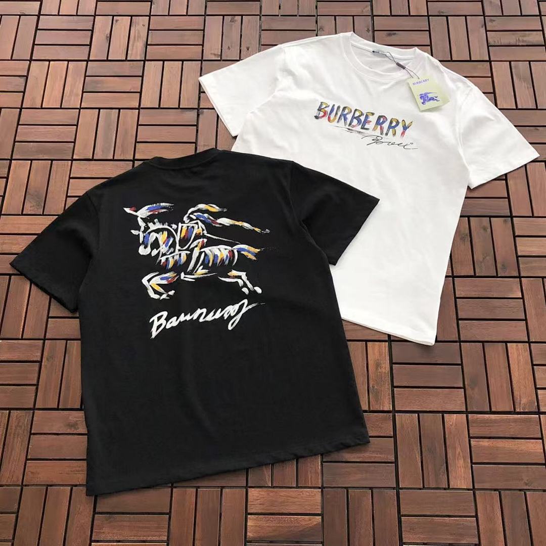 Burberry T-SHIRT