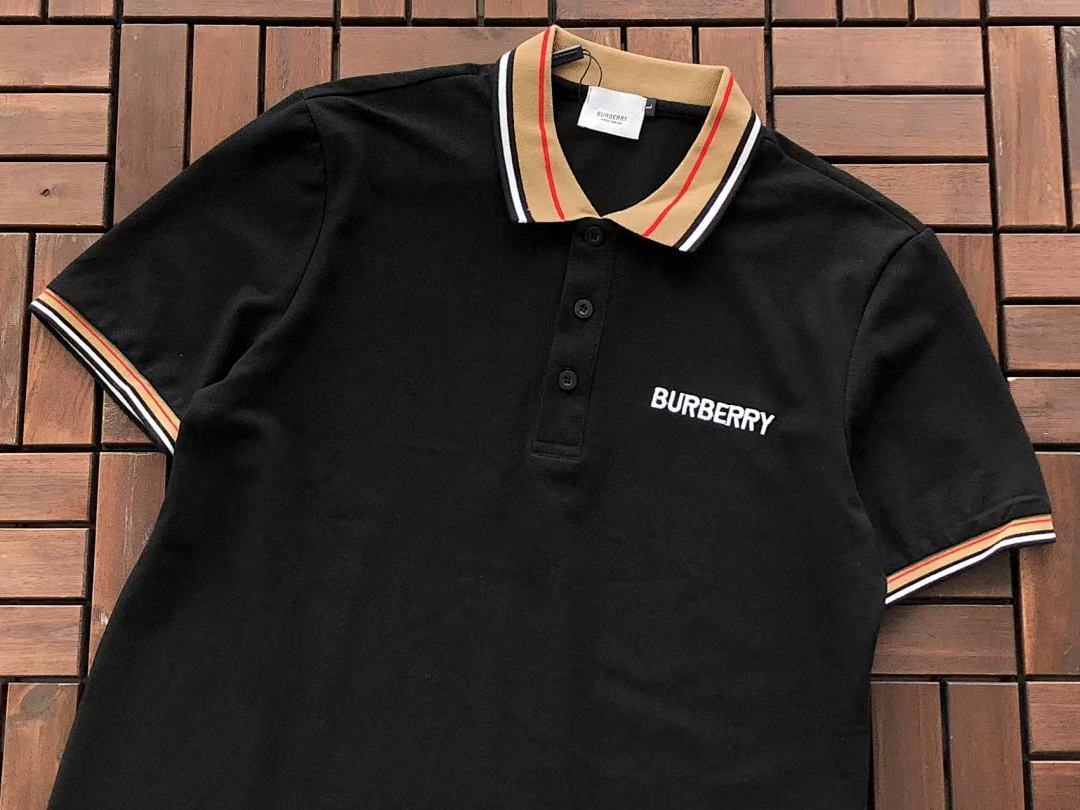 Burberry T-SHIRT