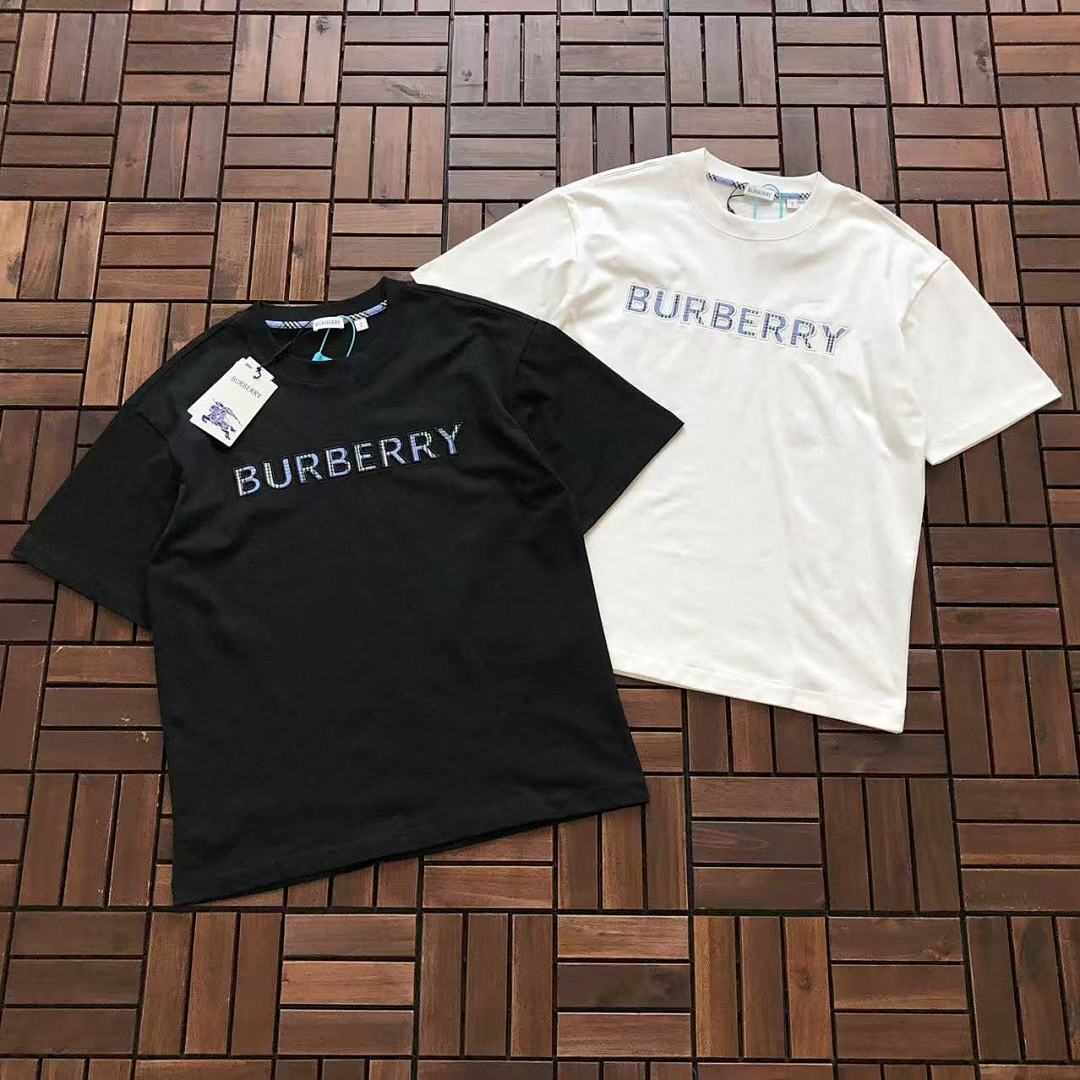 Burberry T-SHIRT
