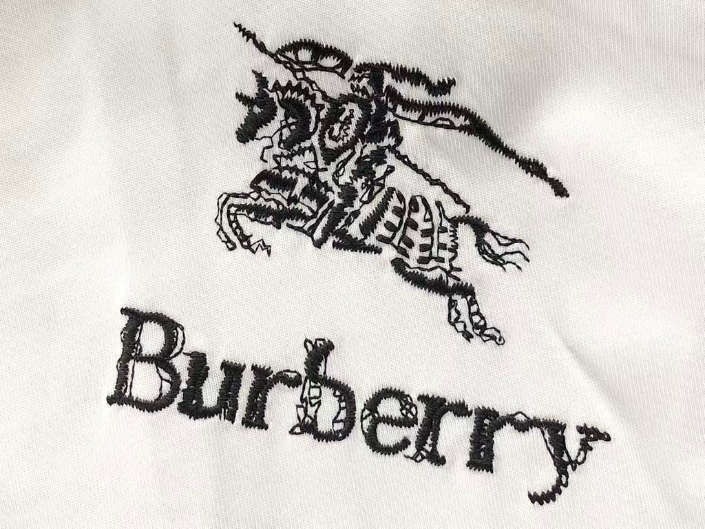 Burberry T-SHIRT