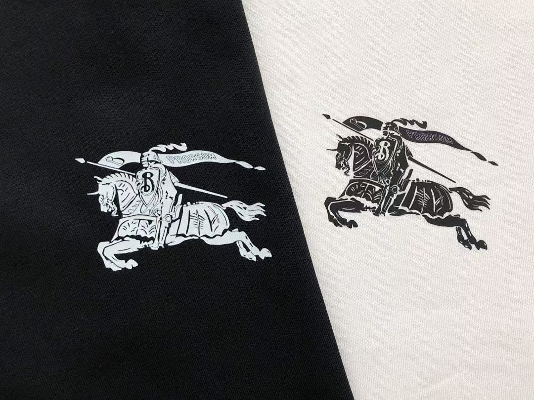 Burberry T-SHIRT