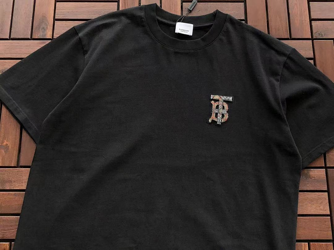 Burberry T-SHIRT