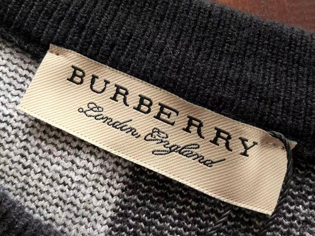 Burberry SWEATER