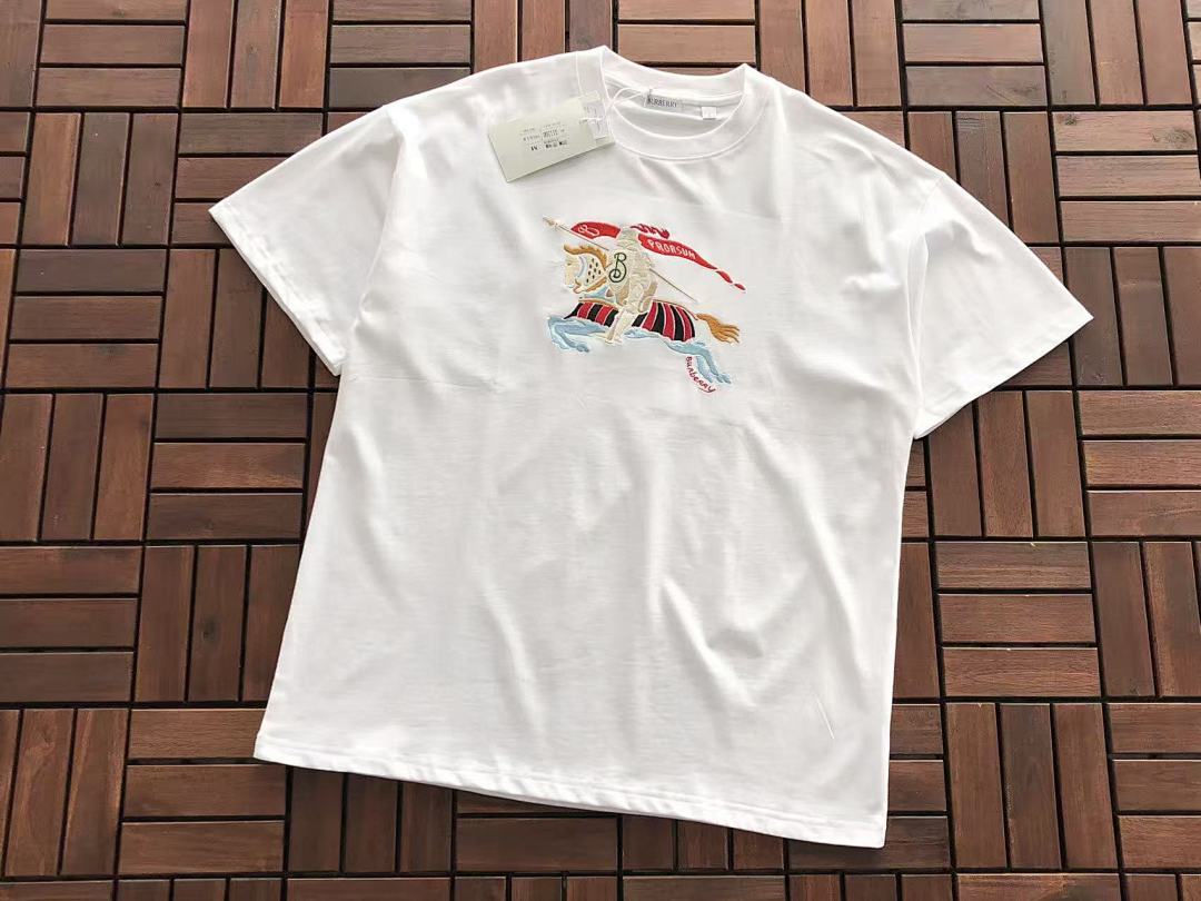 Burberry T-SHIRT