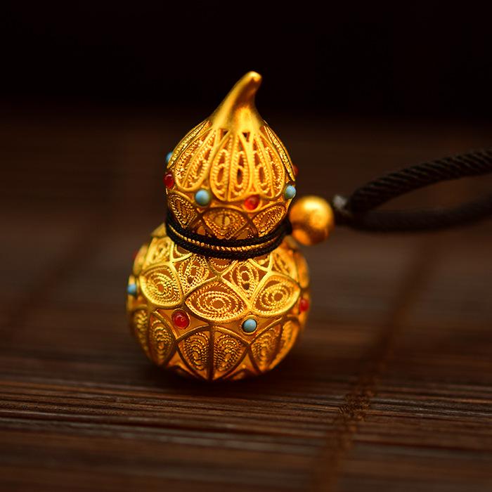 Wulou Pendant-Turquoise Beads