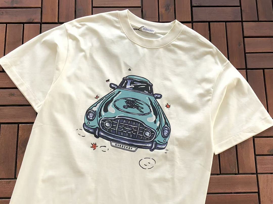 Burberry T-SHIRT