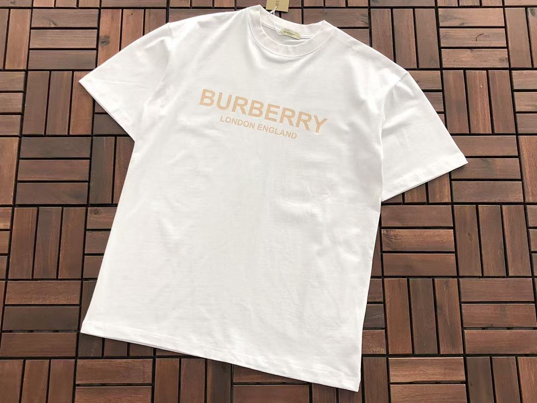 Burberry T-SHIRT