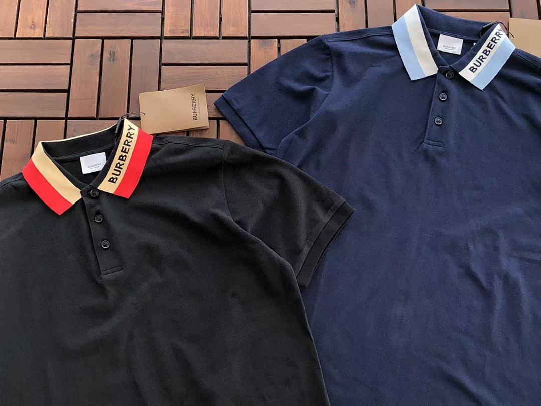 Burberry T-SHIRT