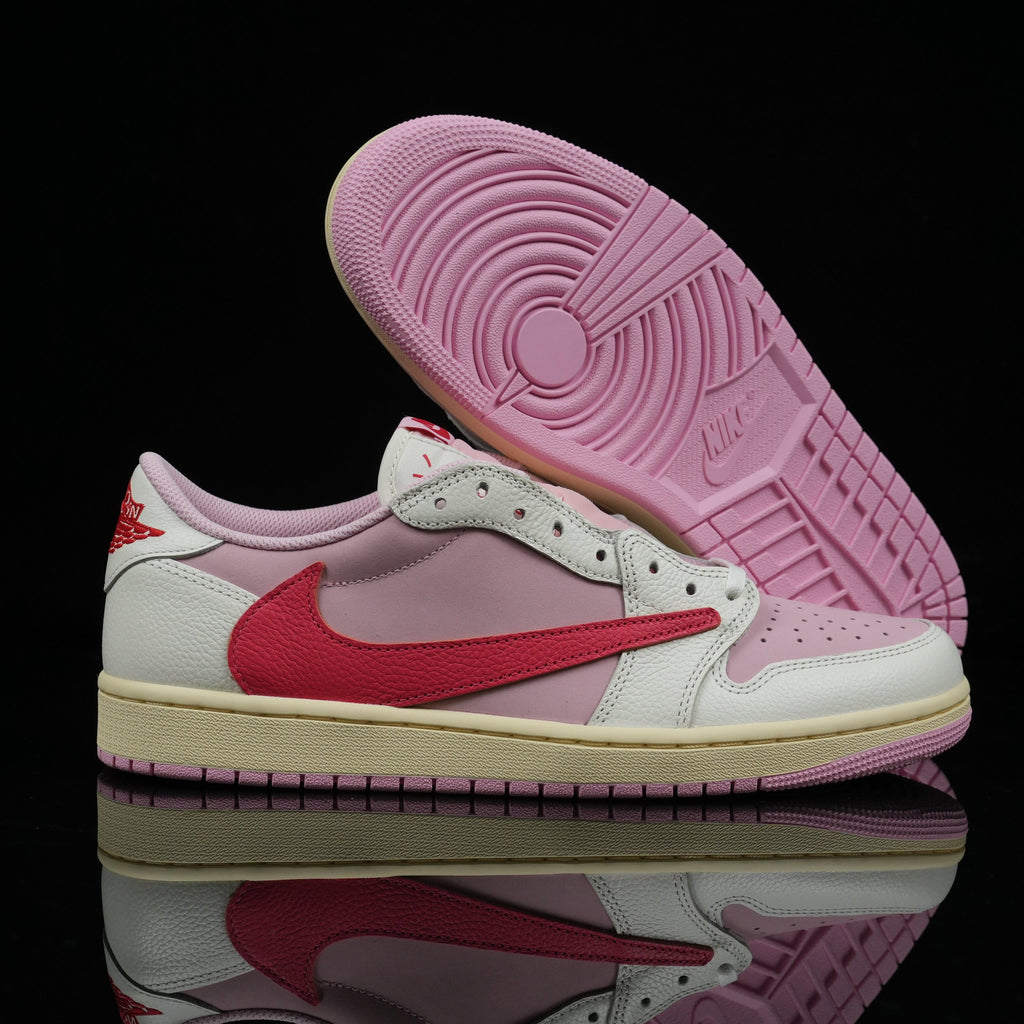 Travis Scott x Air Jordan 1 High Tropical Pink