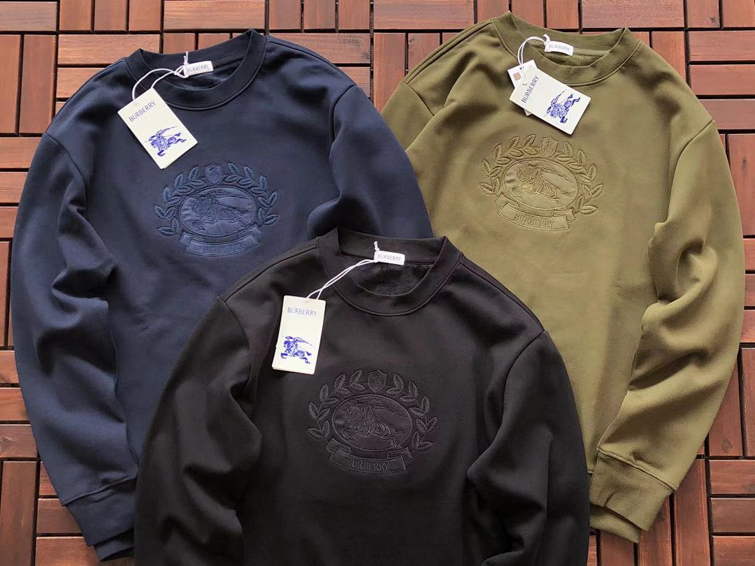 Burberry SWEATER
