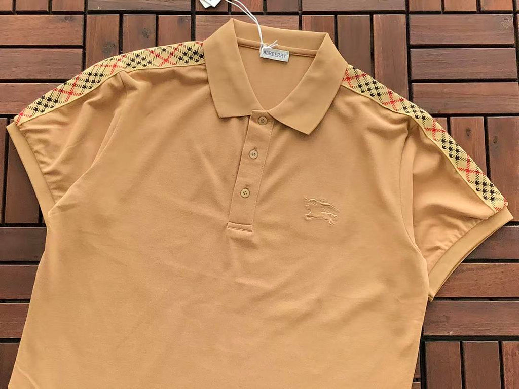 Burberry T-SHIRT