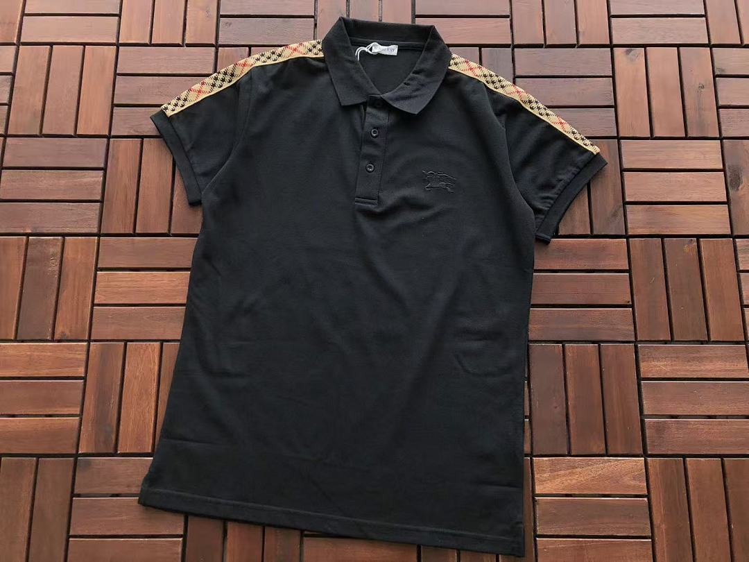 Burberry T-Shirt