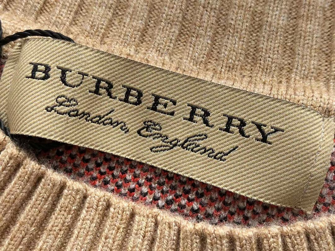 Burberry SWEATER