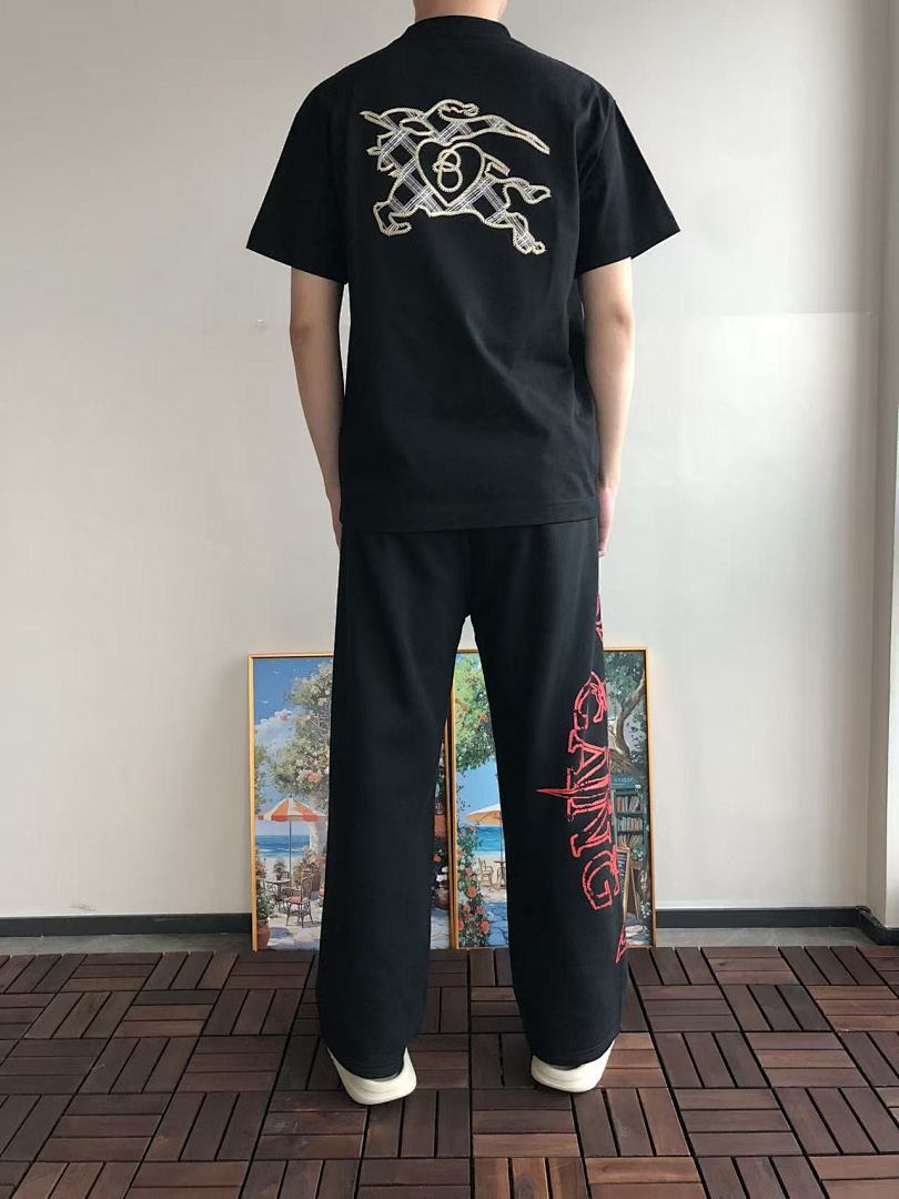 Burberry T-SHIRT