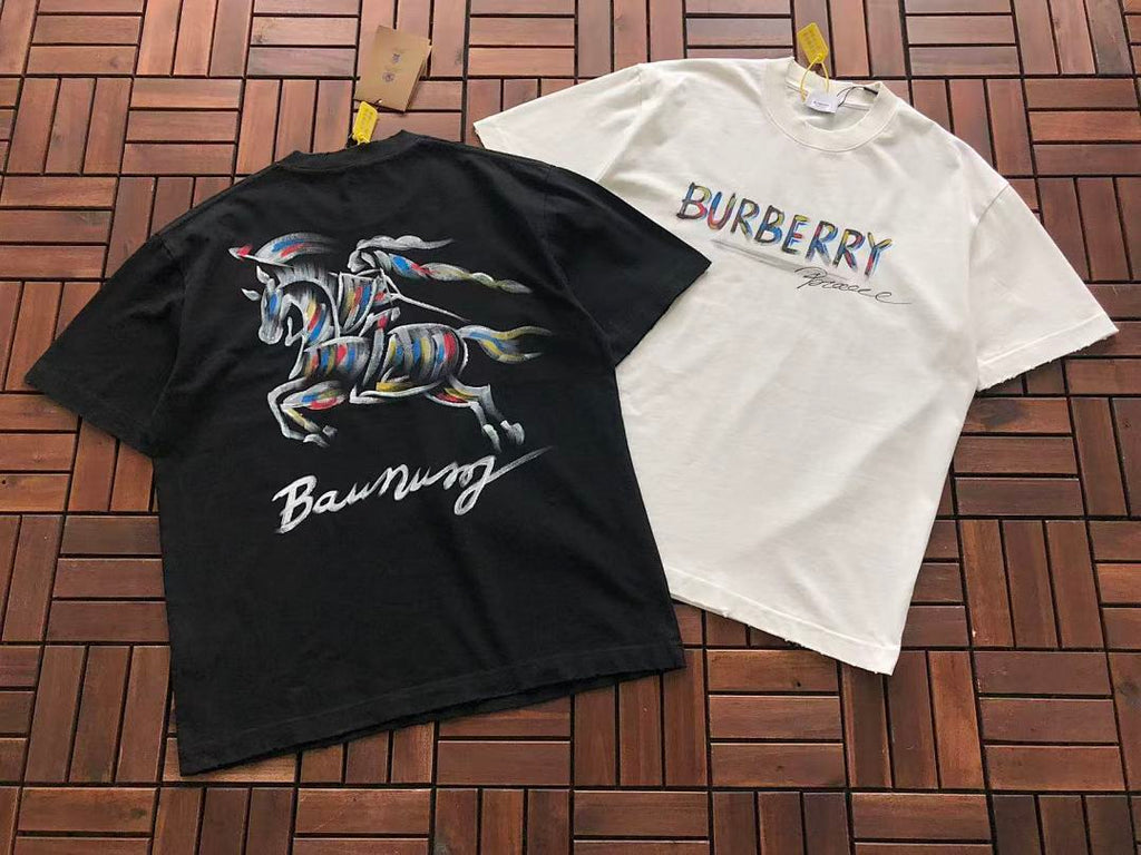Burberry T-SHIRT