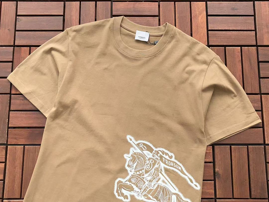 Burberry T-SHIRT