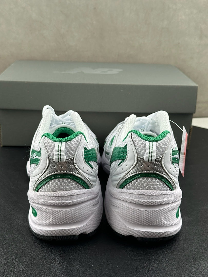 New Balance 530 Sneakers