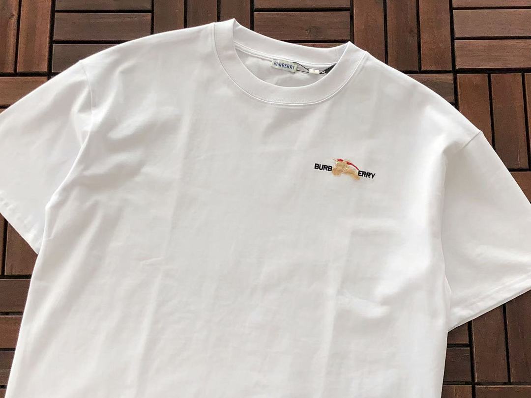Burberry T-SHIRT