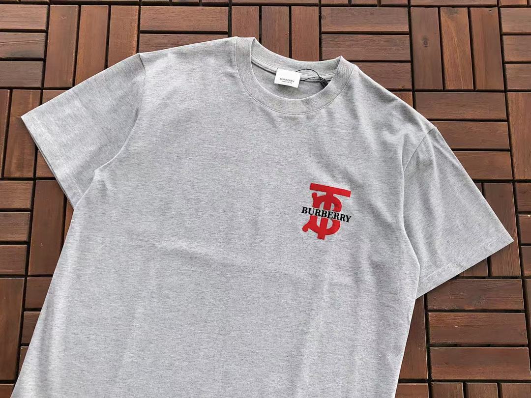 Burberry T-SHIRT