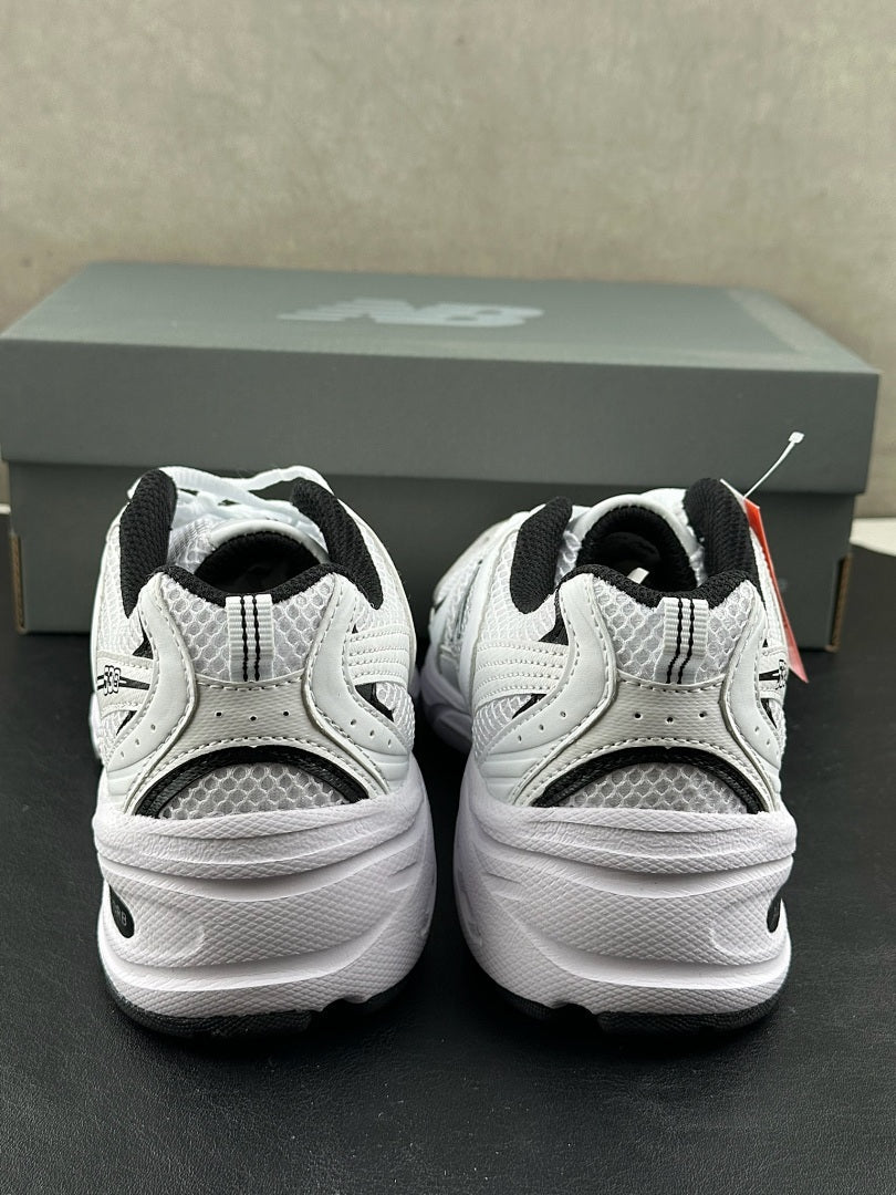 New Balance 530 Sneakers
