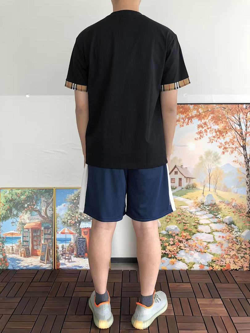Burberry T-Shirt