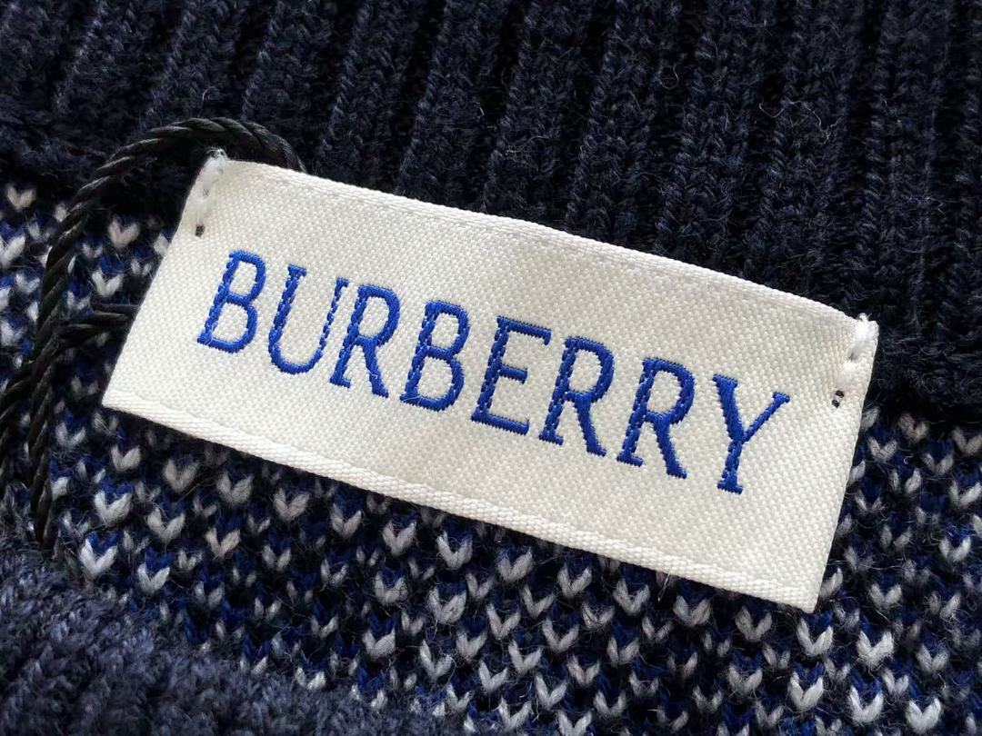 Burberry SWEATER