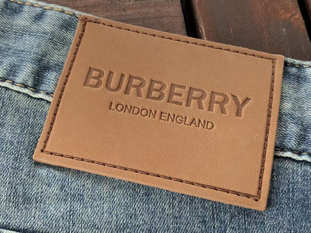Burberry JEANS