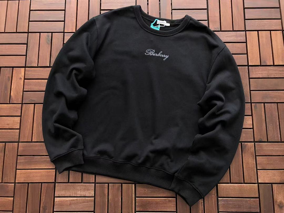 Burberry SWEATER
