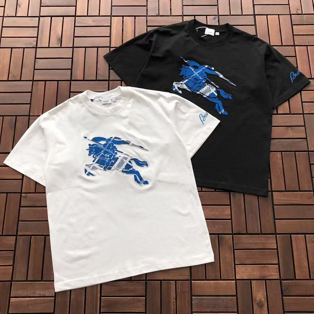 Burberry T-SHIRT