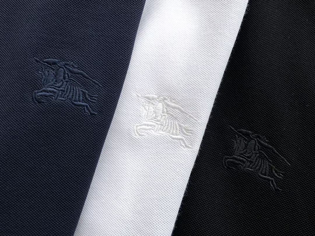 Burberry T-SHIRT