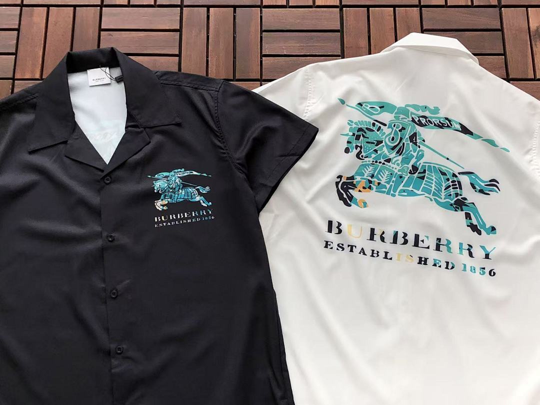 Burberry T-SHIRT